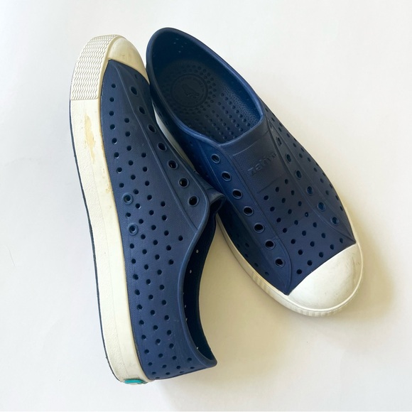 Native Shoes - Picture 3 of 3